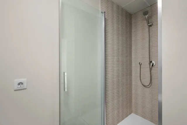 Moderno apartamento de 2023 con plaza de garaje en Villamartín, Orihuela Costa — 15