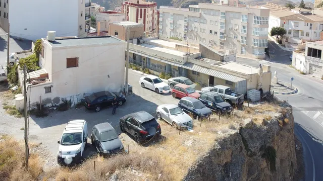 Edificio con 4 apartamentos y un garage en Macael - foto 2