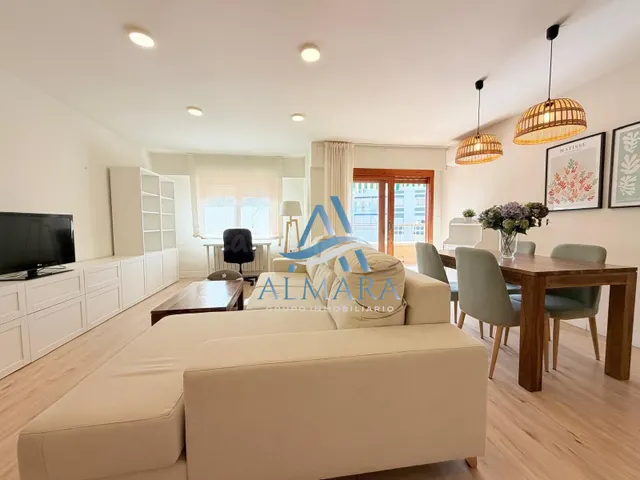 VIVIENDA EN PRIMERA LINEA DE LAS DELICIAS CON GARAJE - foto 4