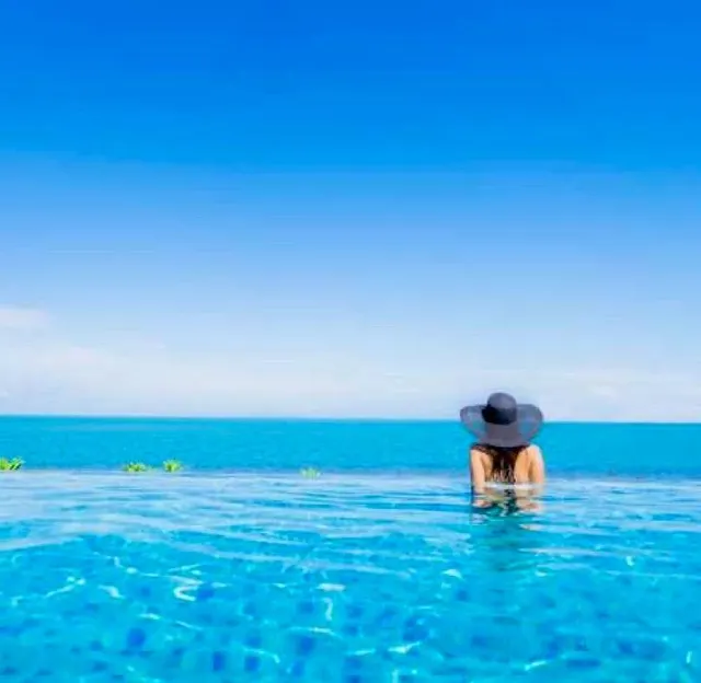 *** UN ESTILO DE VIDA DE LUJO ACCESIBLE EN UN LUGAR INCOMPARABLE EN PRIMERA LINEA DE PLAYA !!!. — 21