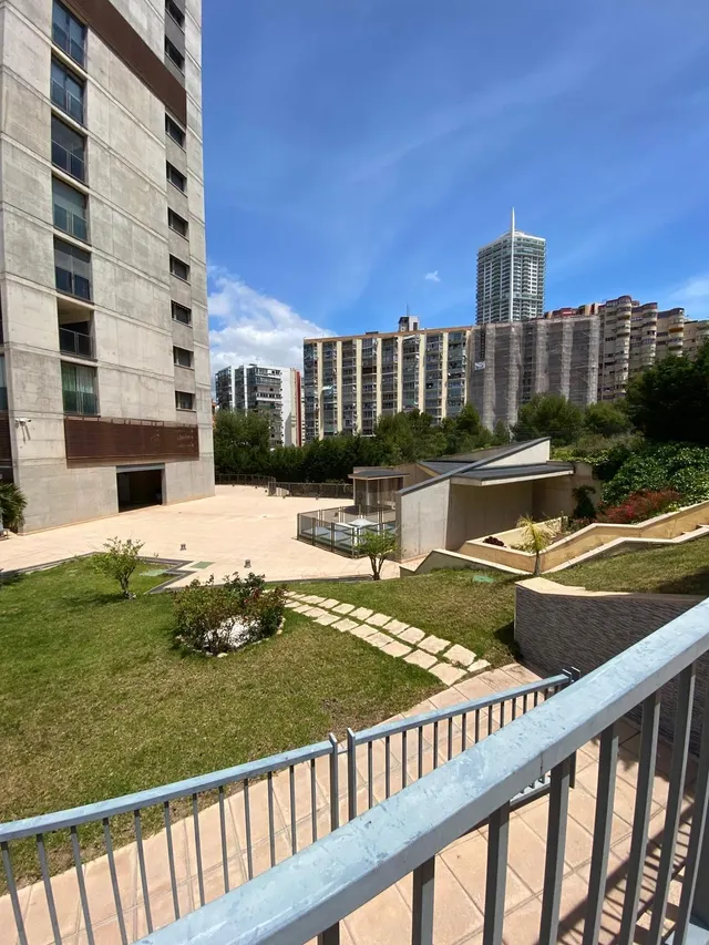 2 DORMITORIOS 1 BAÑO — 22