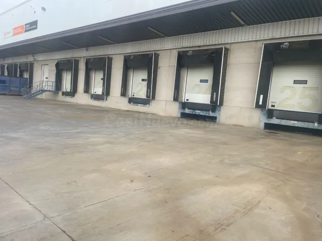 Nave industrial 4054m² en alquiler - Camposol