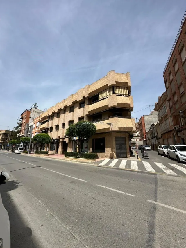 Piso amplio en venta en el centro de Alhama de Murcia con ga