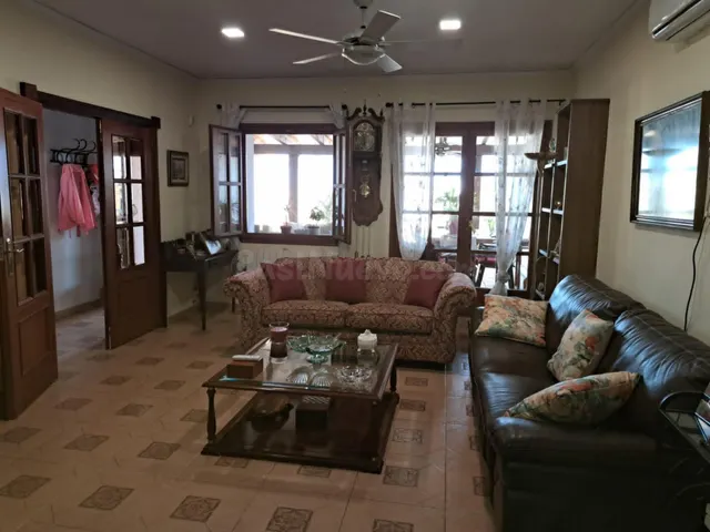 Casa 3 habitaciones 412m² en venta - Pueblo - foto 2