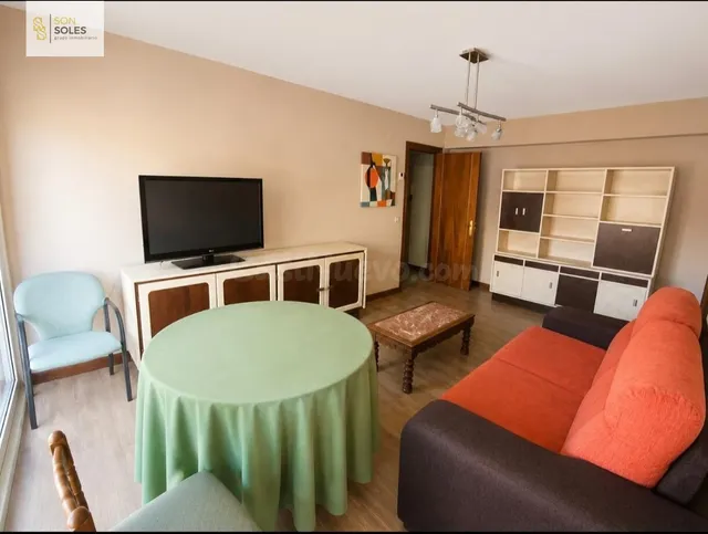 ESTUPENDA VIVIENDA JUNTO A LAS UNIVERSIDADES Y LAS PLAYAS DE - foto 3