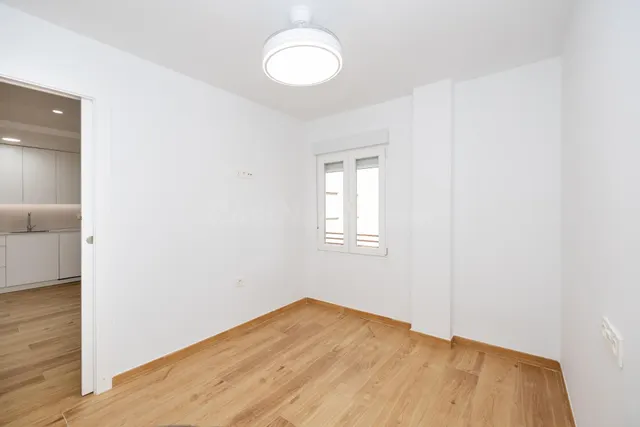 SE VENDE PISO EN GRANADA — 5