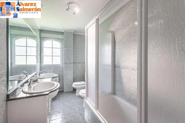 Espectacular Chalet en Ogijares - Ideal para Familias — 34