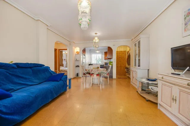 Bungalow en planta baja con amplio jardín privado y aparcamiento en Cabo Roig — 13