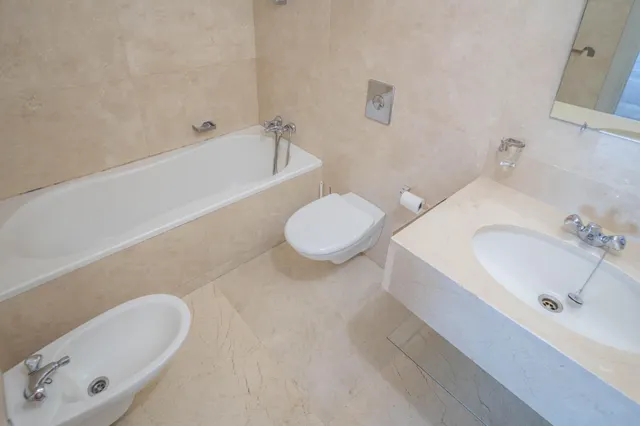FUENTE DE LAS BATALLAS-PISO DE 197m2 EN EDIFICIO ZAIDA — 45