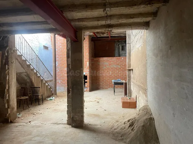 ALQUILER LOCAL COMERCIAL EN IGUALDA ZONA CENTRO 100M2!! - foto 2