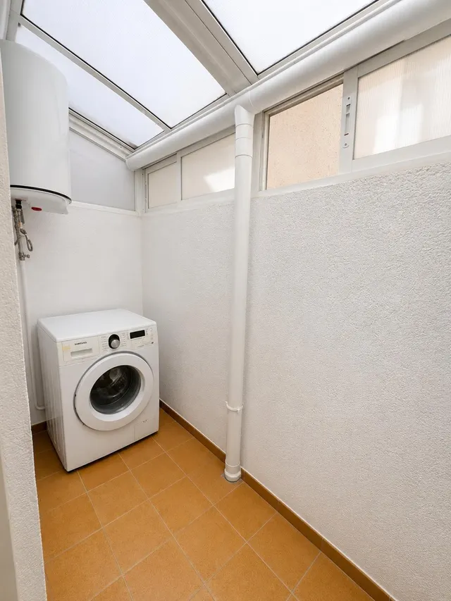 FANTASTICO CHALET ADOSADO CON PISCINA COMUNITARIA, IDEAL PARA VIVIR TODO EL AÑO — 19