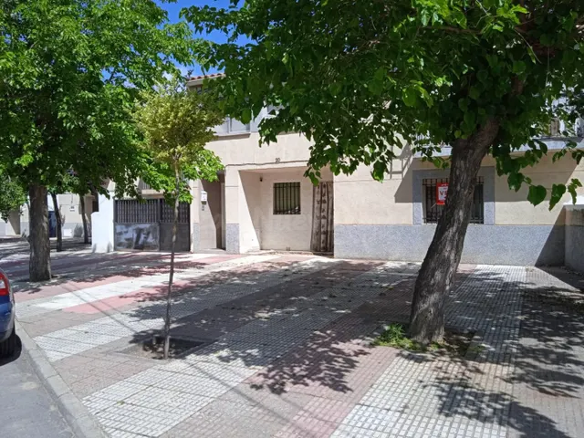 Oportunidad!! Gran casa en Valdesalor