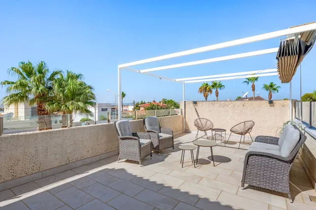 Villa 3 habitaciones 250m² en venta - Centro de la Ciudad Quesada — 38