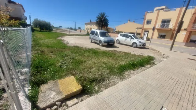 OPORTUNIDAD ÚNICA: TERRENO URBANO EN SANT JAUME D’ENVEJA – Z - foto 3