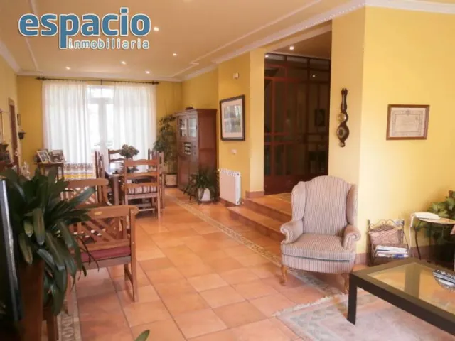 VENTA CHALET EN CARRACEDELO — 5