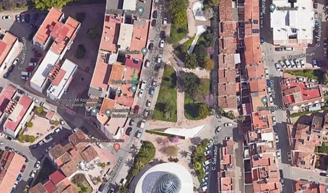 Venta Local Comercial en Estepona - Málaga - foto 2