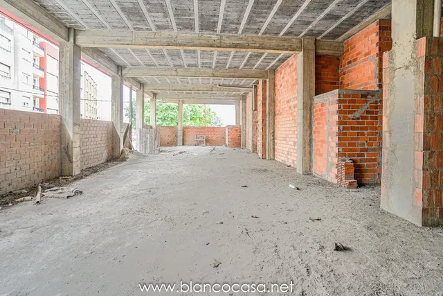 ! Bajo y Sótano en Venta en Calle Xílgaro - Carballo — 3