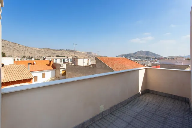 SE VENDE Moderno Atico en Hondon de las Nieves , ALICANTE - foto 3