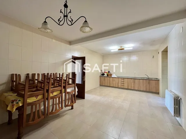 CASA UNIFAMILIAR EN RIANXO - foto 3