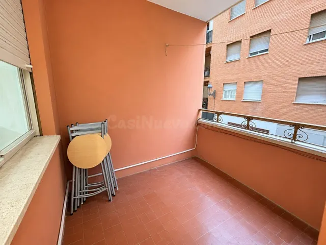 Amplio piso de 4 habitaciones junto al metro de Mislata — 3