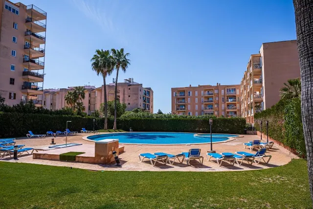 PLANTA BAJA  RESIDENCIAL EN LAS PALMERAS — 27