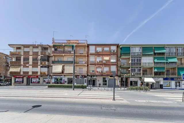Local comercial en venta en la mejor zona de paso de Maracena — 10