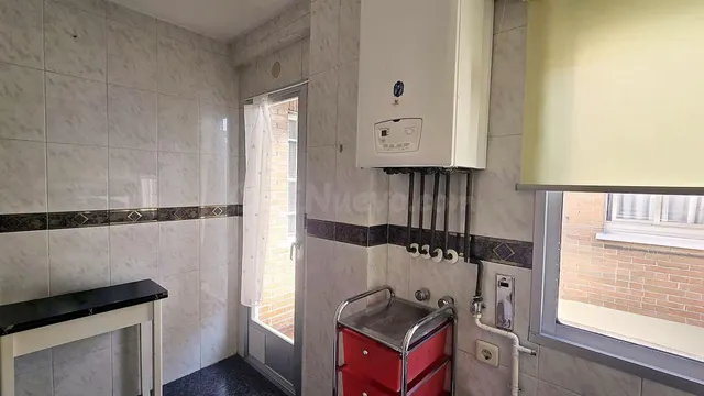 ¡únicamente para estudiantes oportunidad de alquiler! piso de tres dormitorios y terraza en villa de vallecas — 10