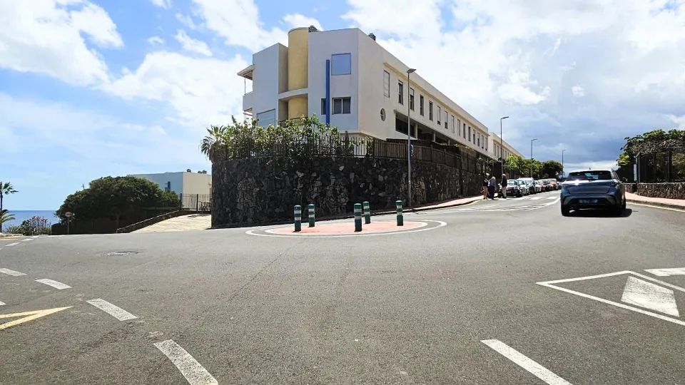 Oportunidad. Radazul Bajo -- Lote de 9 Plazas de Garaje