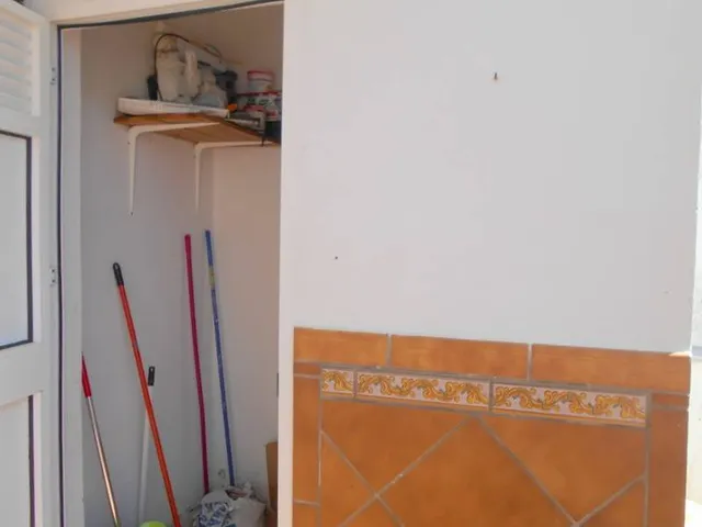 ¡Espacio para toda la familia en planta baja y con una gran terraza! — 18
