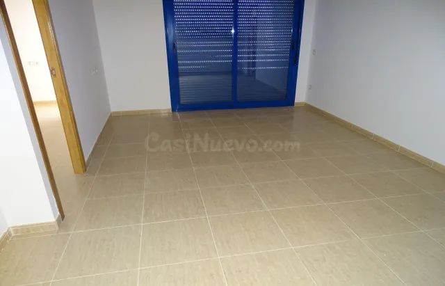 Apartamento de 62 m2 con 2 dormitorios, terraza y parking — 3