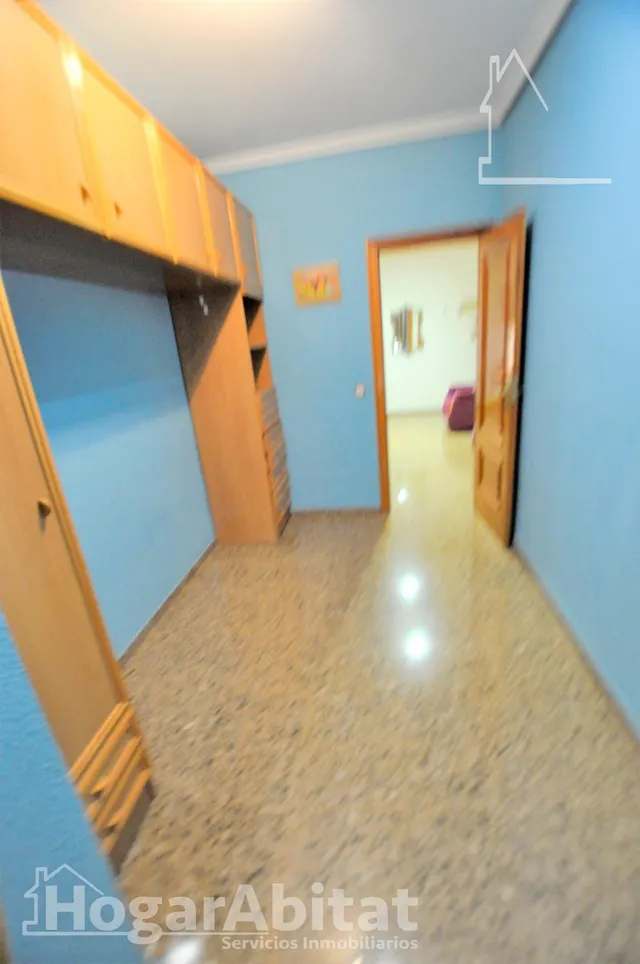 Casa amplia y luminosa con tres terrazas y gran garaje, en el centro — 32