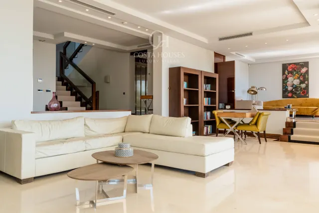 VILLA MASCARAT · VISTAS AL MAR Y PRIVACIDAD JUNTO AL MEDITERRÁNEO EN ALTEA — 12