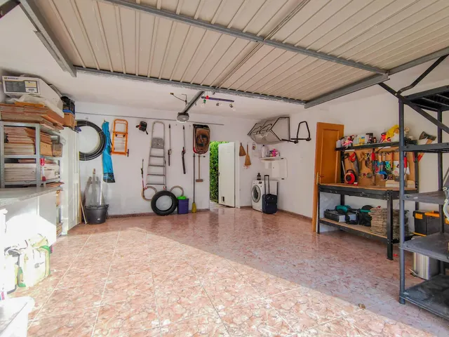 ALQUILER DE EXCLUSIVO ADOSADO EN URBANIZACIÓN ALFINACH — 40