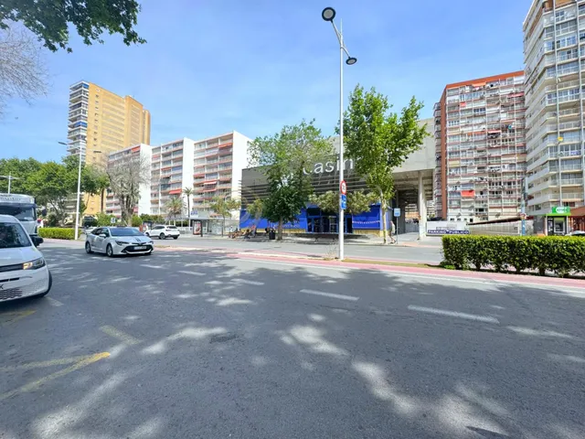 Inversión segura: garaje cerrado cerca de la playa Levante. — 8