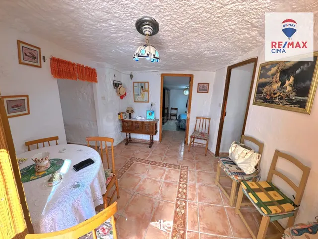 SE VENDE BONITA CUEVA EN UNA DE LAS MEJORES ZONAS DE GALERA  - foto 4