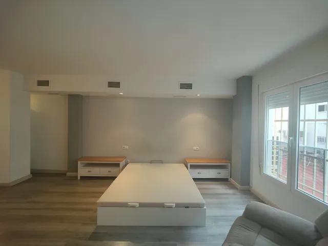 SE ALQUILA PRECIOSA OFICINA TIPO LOFT REFORMADA CON COCINA EN PLAZA SÉNECA - ALICANTE — 12