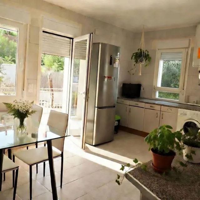 Casa con piscina y parcela de 470 m2 en Méntrida | 3 dormitorios — 8