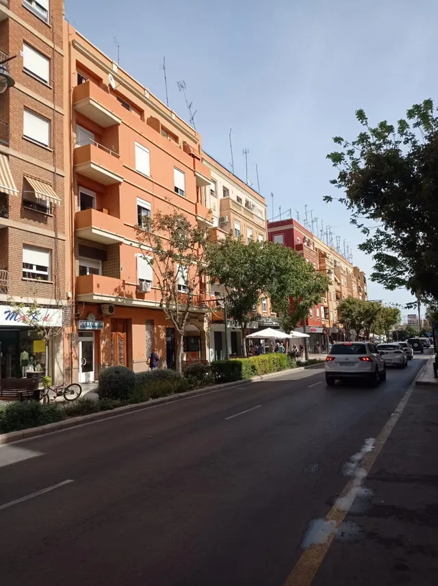 Venta de solar en la avenida principal de xirivella — 6