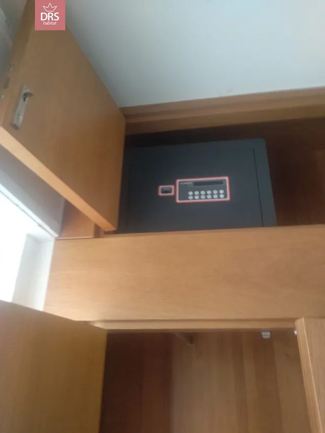 PISO EN PLENO CENTRO, CL MARTINEZ VILLENA AL LADO DEL ALTOZANO — 29