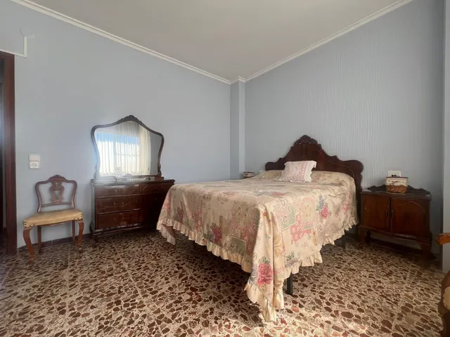 CASA EN EL CENTRO DE CAMARLES — 20