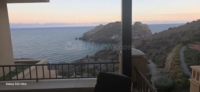 Espectacular Apartamento de Lujo en Primera Línea con Vistas al Mar en la exclusiva Urbanización Isla del Fraile Águilas — 3