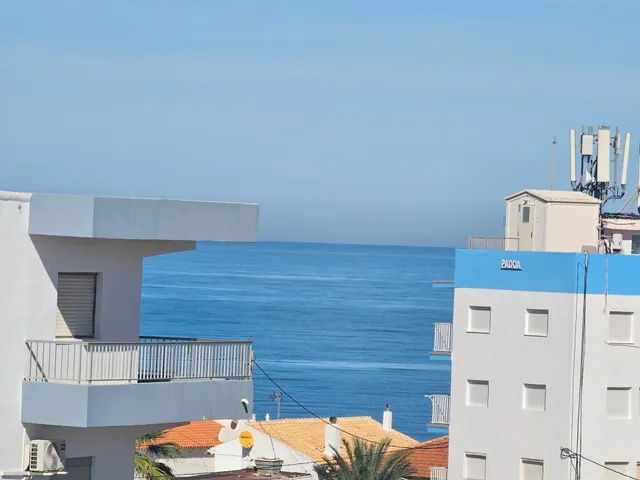 Ático dúplex en dénia: dos terrazas, vistas al mar y una urbanización para disfrutar todo el año — 26