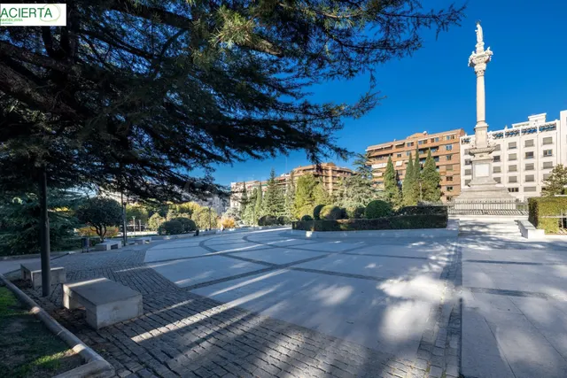 ☀️ Luz, balcón y ubicación: una oportunidad única en Acera de San Ildefonso — 2