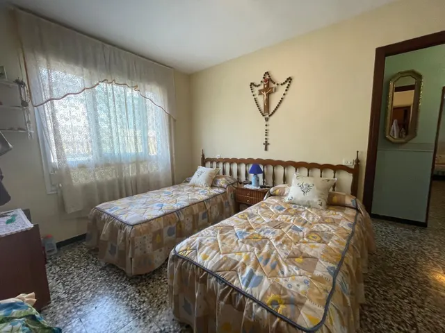 Apartamento de esquina, totalmente exterior y con terraza cerrada en Guardamar del Segura — 14