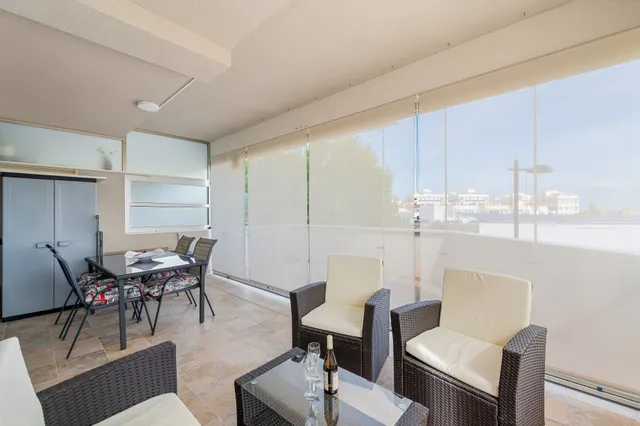 Apartamento de 2 dormitorios y 2 baños en los dolses ( orihuela costa ) — 11