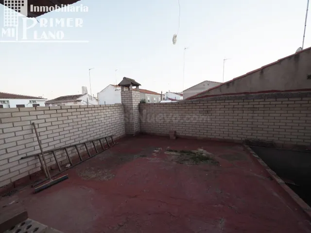 *Estructura de casa, con 190 m2 de terreno, por solo 70.000  - foto 5