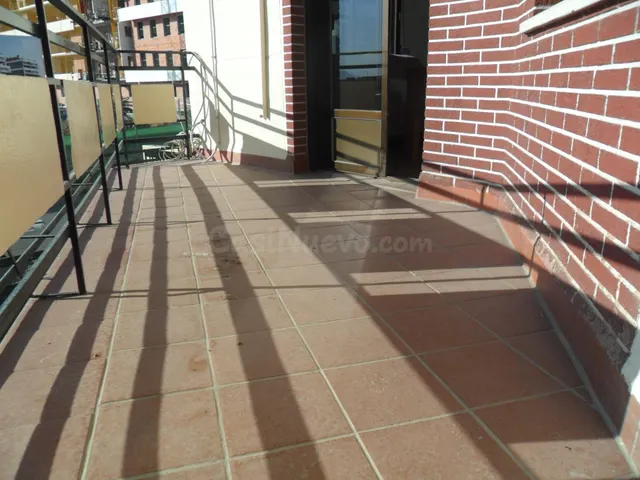 PISO REFORMADO PARA ESTUDIANTES — 3