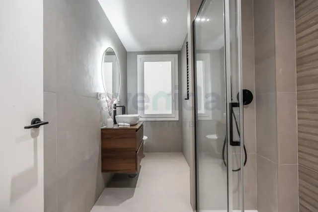 Exclusiva vivienda exterior en tercera planta — 35