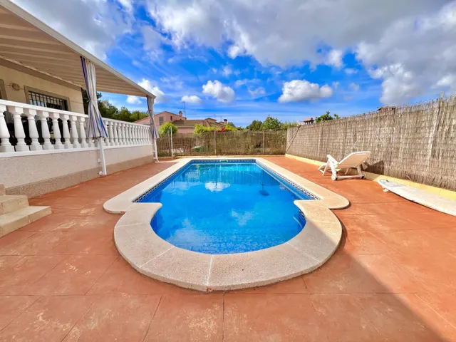 Casa o chalet independiente en venta en Calle Amadeu Vives — 29