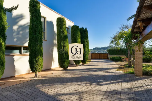 ❶ VILLA ESPERANZA - Venta Autentica Finca Reformada en Tarra